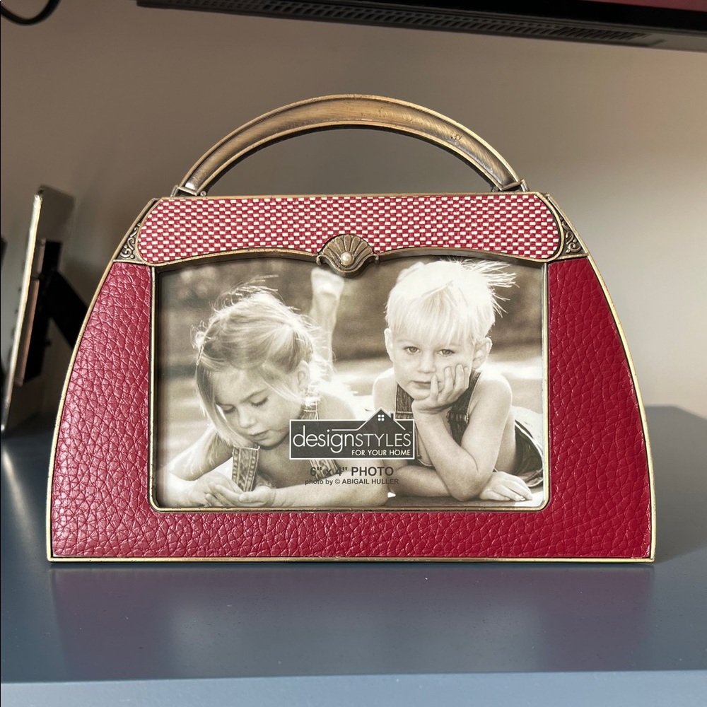 Chic Red and Gold Handbag Frame